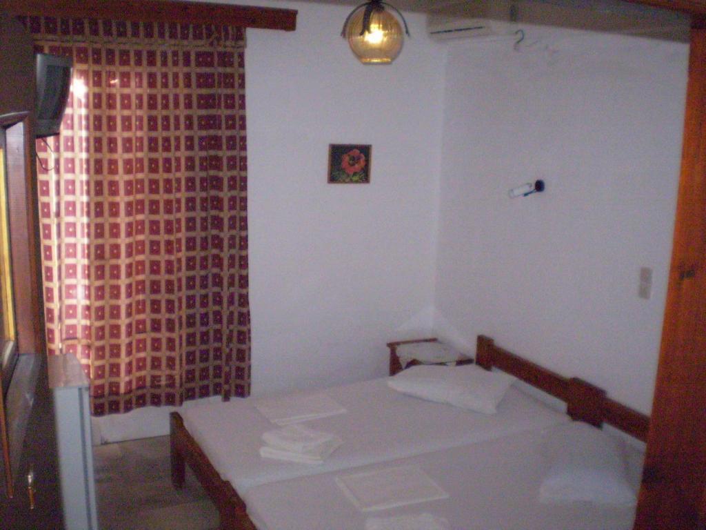 Hotel Maroulis Naxos City Room photo