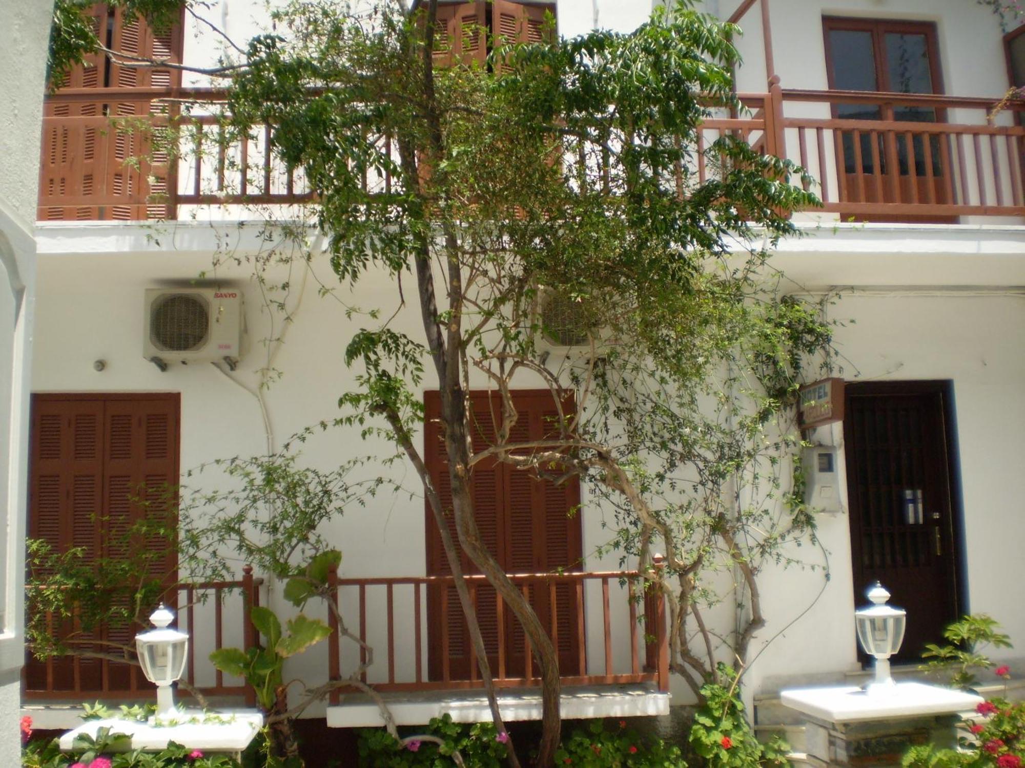 Hotel Maroulis Naxos City Exterior photo